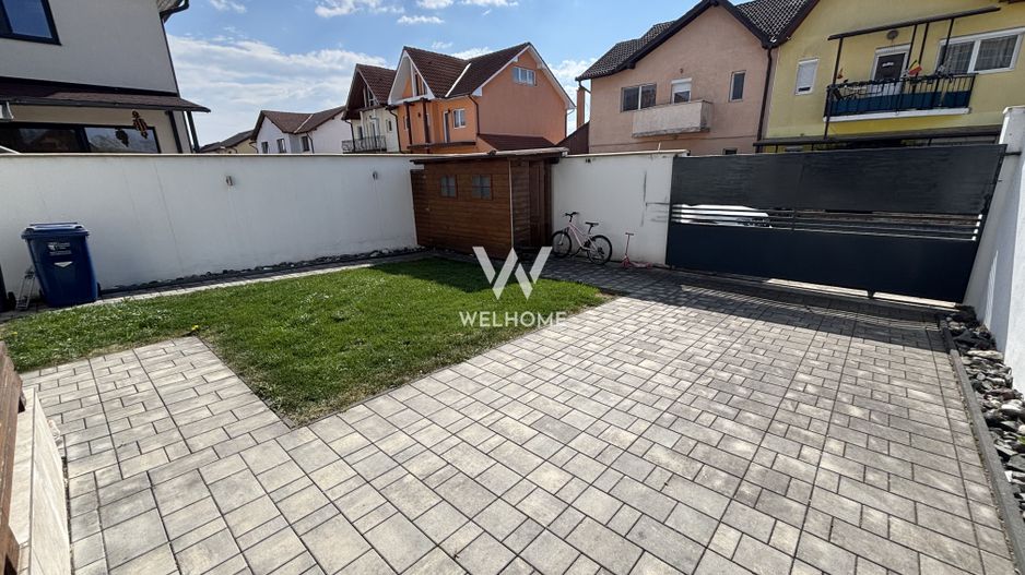 Casa generoasa LA CHEIE, curte 200 mp in Selimbar - Poză 2