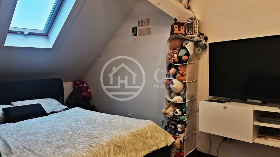 Apartament cu 3 camere la curte comuna de vanzare Ultracentral, Oradea - Poză 9