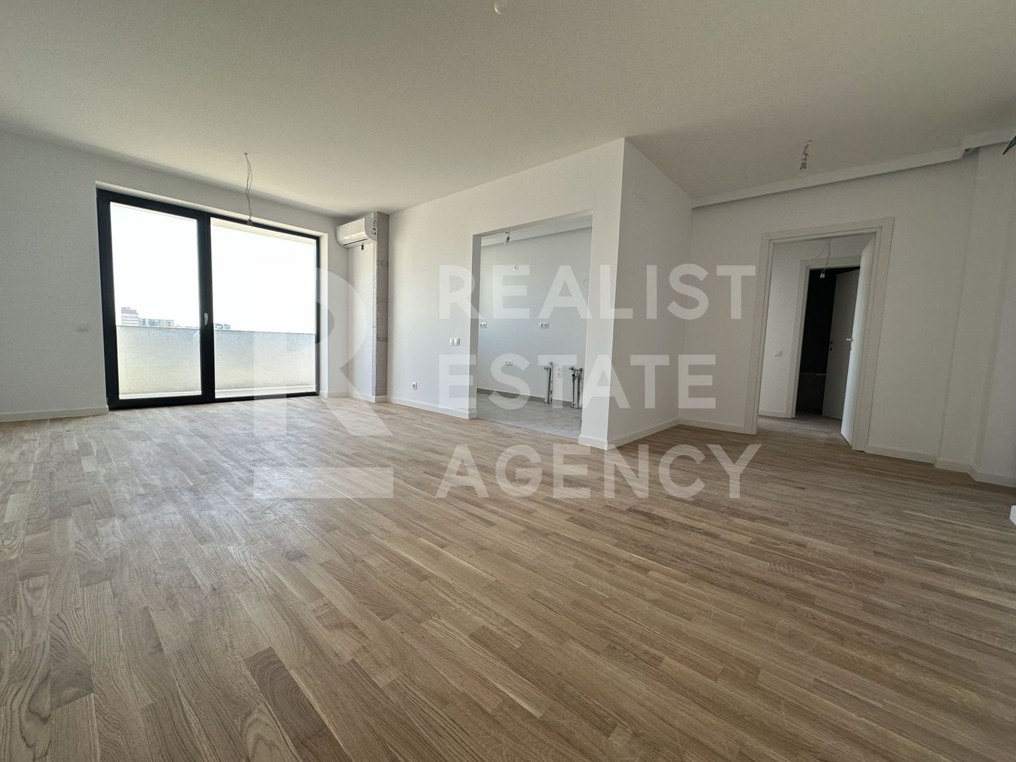 Apartament cu 2 camere  - Vedere spre lac, zona Sisești - Poză 2