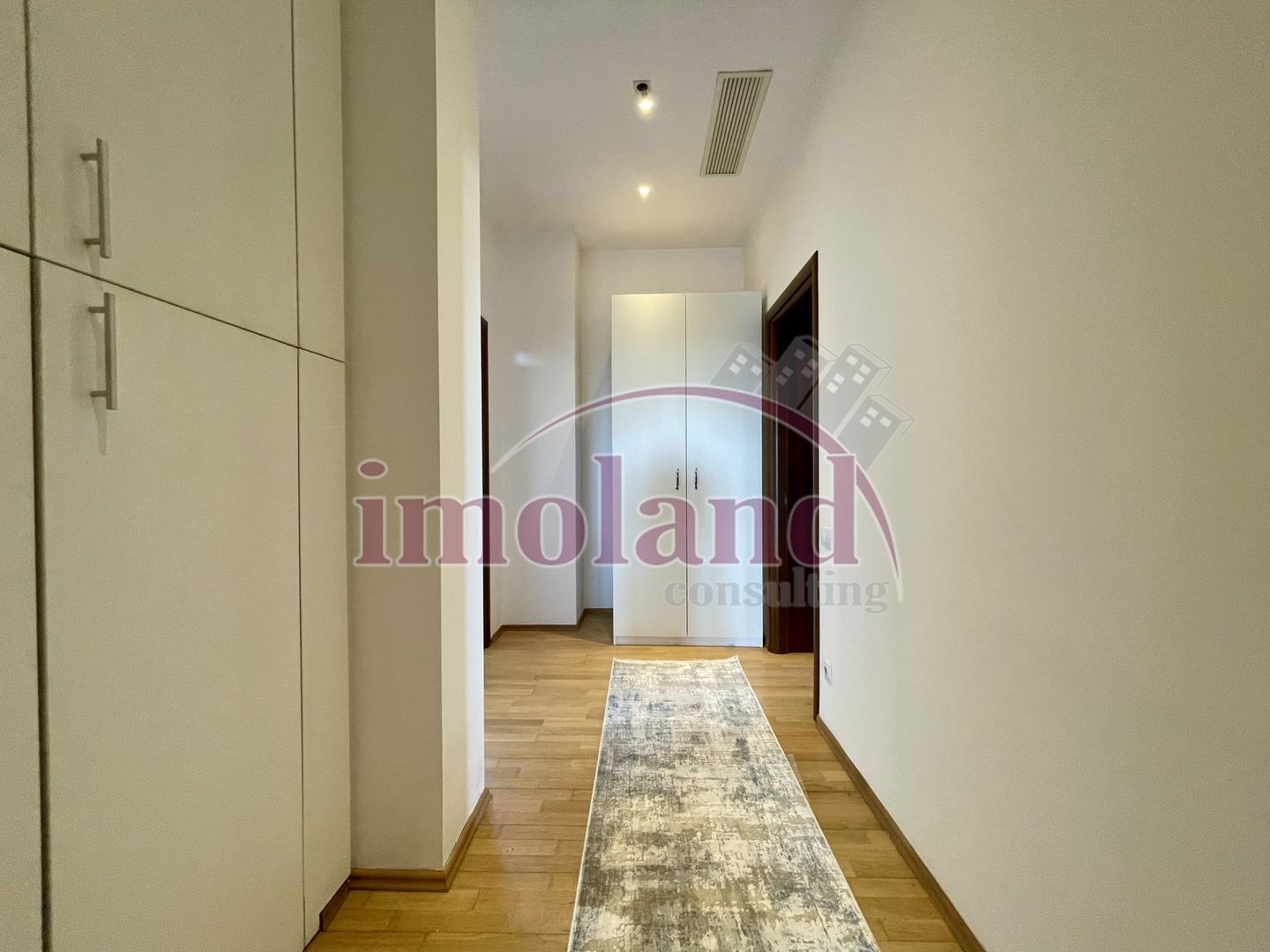 Închiriere Penthouse - 250 mp utili + 320 mp terasă panoramică | Iancu Nicolae - Poză 18