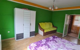 Casa individuala cu 2 apartamente, 6 camere,teren 403 mp,ASTRA. - Poză 16