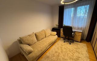 Apartament cu 2 camere, decomandat, 58mp, zona UMF - Poză 3