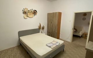 Apartament cu o cameră de închiriat, zona centrală (lângă Spitalul CFR) - 400 € - Poză 4