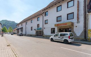 Pensiune Rosenau de vânzare - Afacere la cheie lângă Cetatea Râșnov - Poză 3