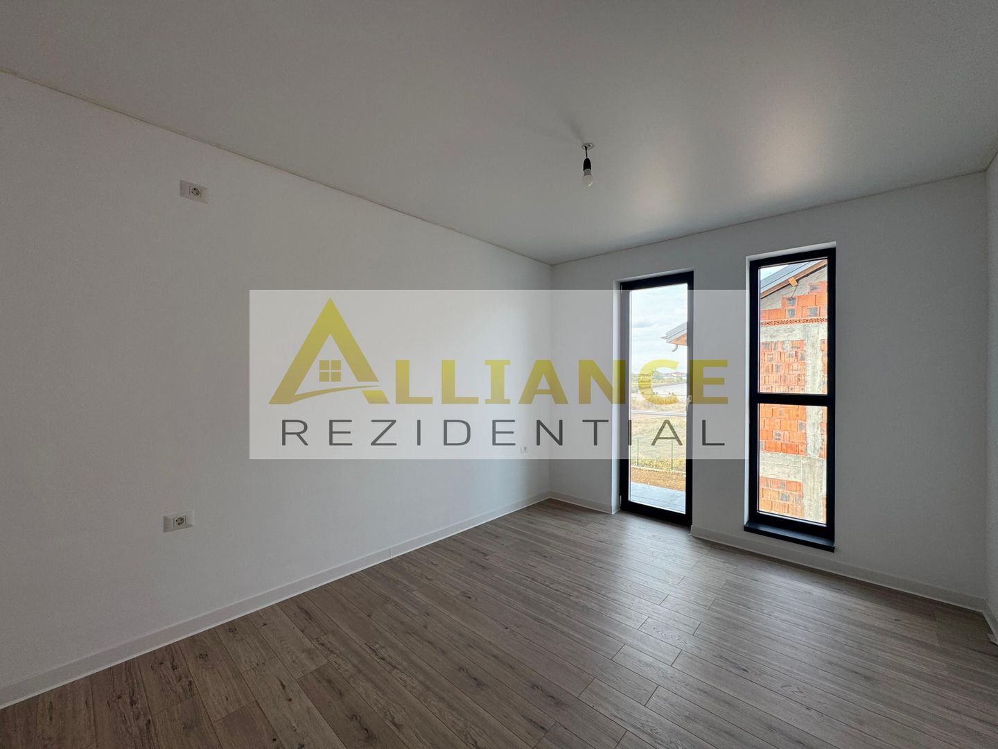 Casa Individuala - 4 camere - 2 bai - 320mp teren - Poză 23