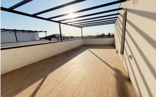 Apartament de tip penthouse cu 45 mp terasa - Poză 2
