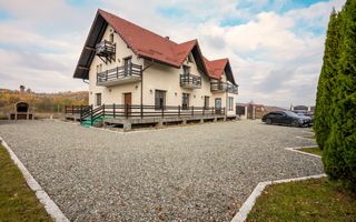 Vila in stil Marinaresc I Bran I Brasov - Poză 1