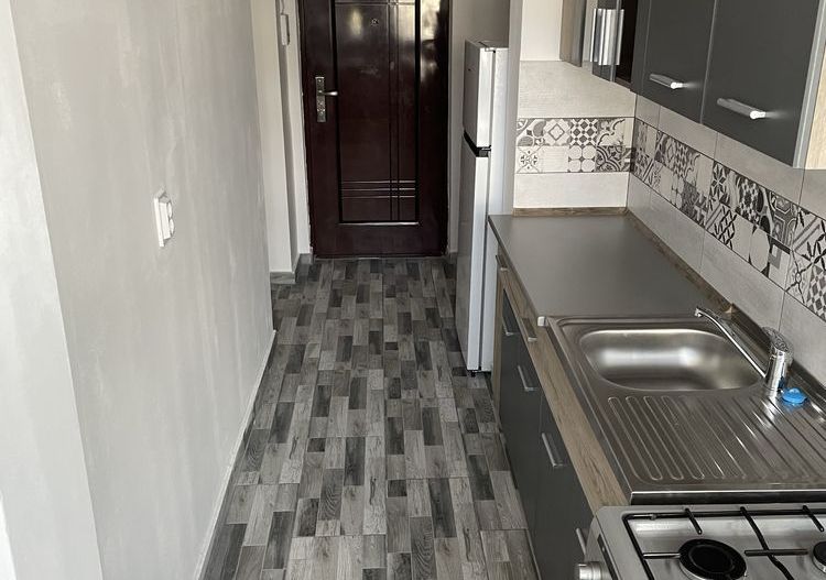 Garsoniera zona Astra etaj - Poză 6