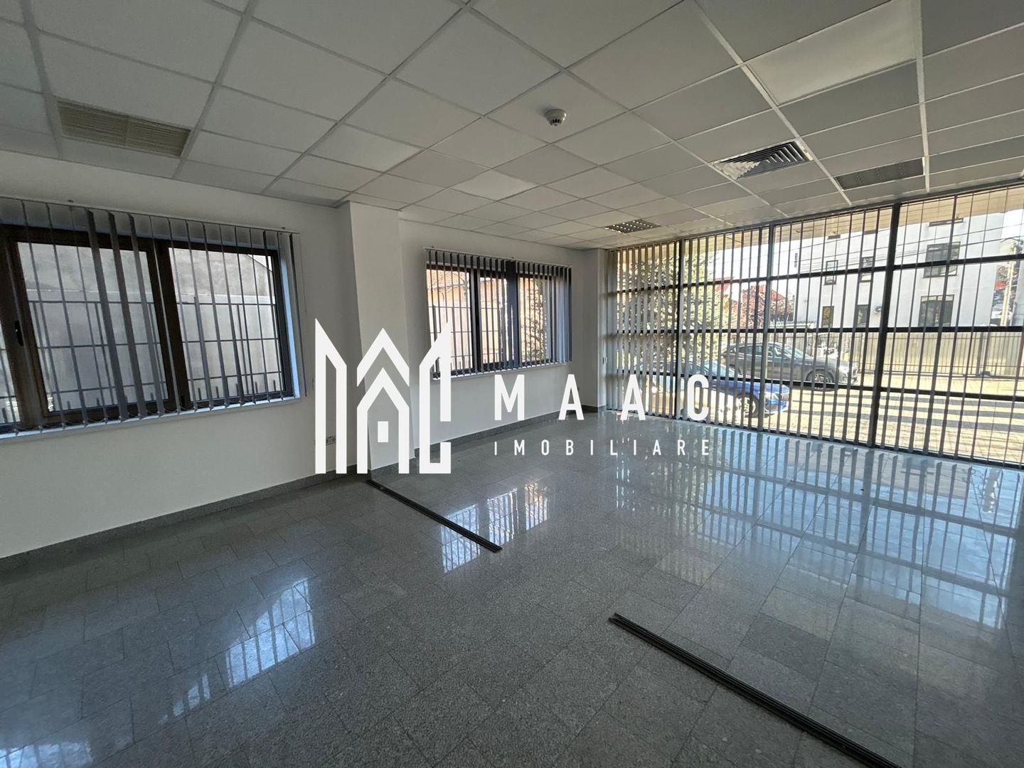 Spațiu de închiriat – Parter clădire – 201 mp + terasă – Hipodrom 2, Sibiu - Poză 2