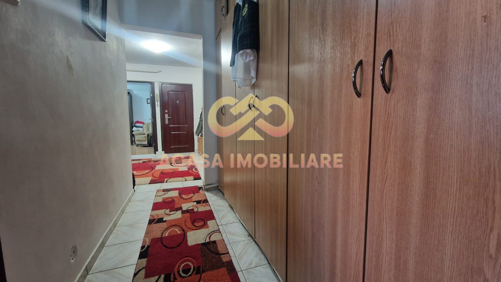 APARTAMENT 3 CAMERE CANTA   72mp - Poză 2