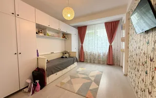 Vila insiruita mobilata si utilata / 4 camere/ 3 Bai / Curte proprie - Poză 12