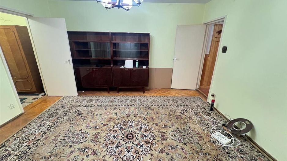 2 cam Girocului parter inalt  cu balcon - Poză 17