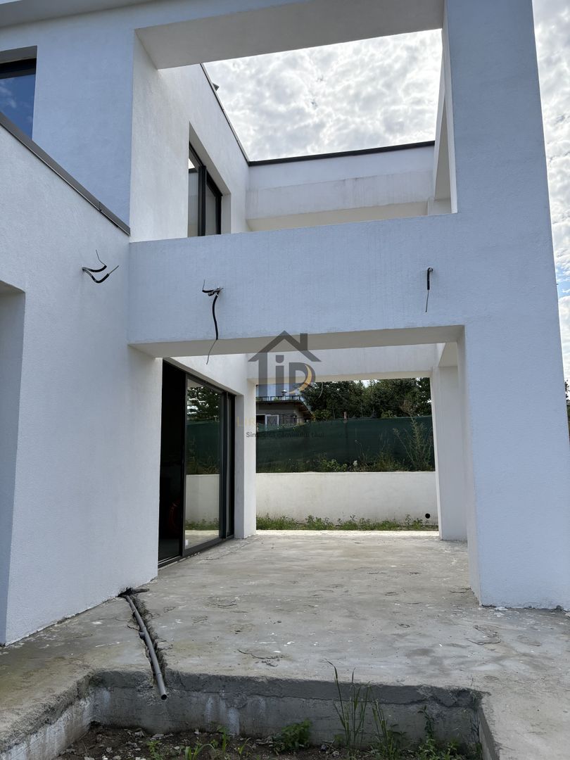 VILĂ superba – STIL MEDITERANEAN CU PRIVELIȘTE LA LAC - Poză 20