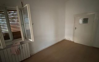 Casa pe parter cu acces auto - Poză 12