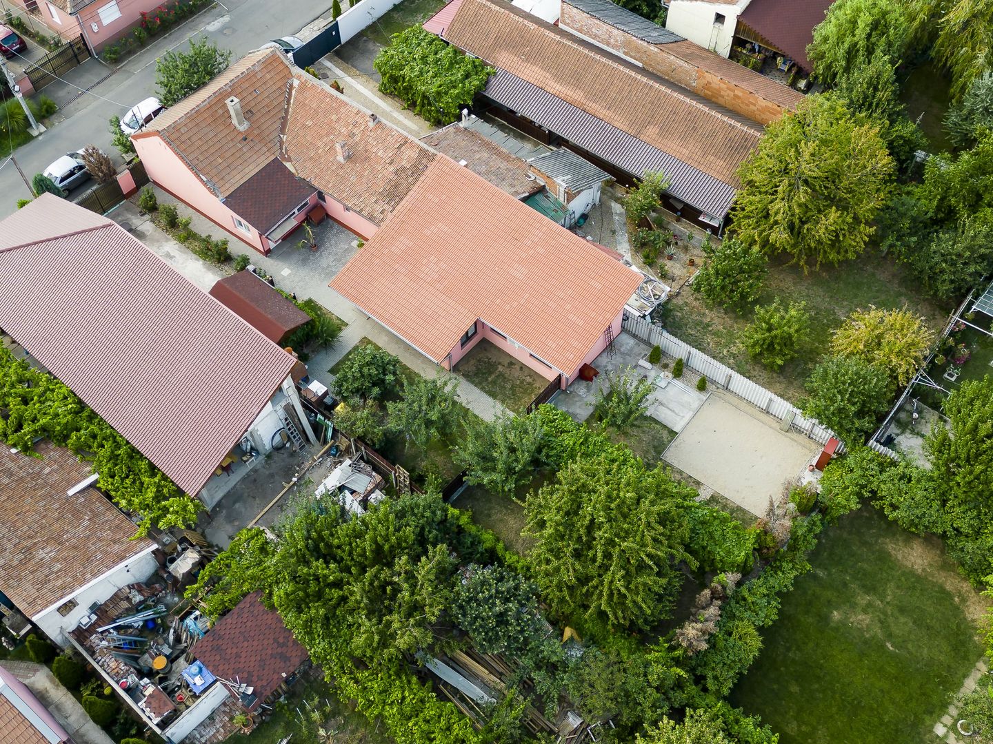 Casă cu 7 camere și 2 băi in Grădiște - Poză 6