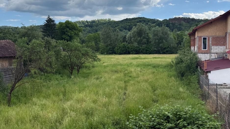 Teren plat-intravilan -3800 mp, cu pădurice și ieșire la râu! - Poză 27