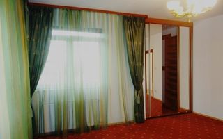 Casă de lux nemobilată cu facilități moderne și grădină extinsă - Poză 8