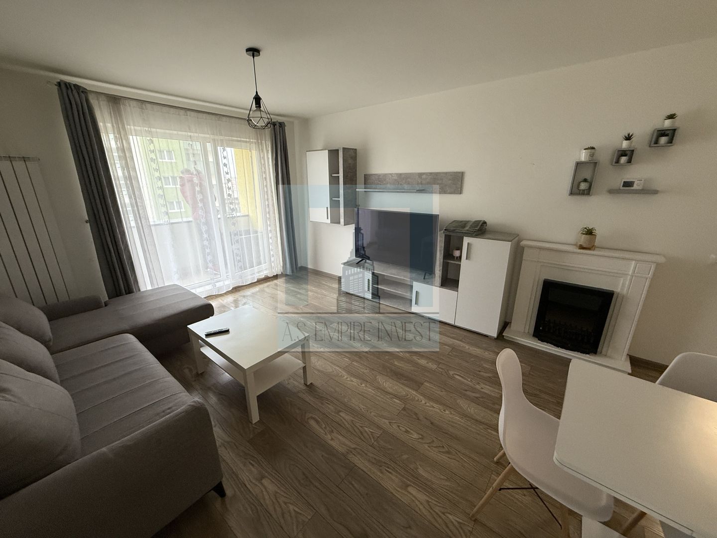 Apartament 2 camere, parcare,boxa,terasa 16 mp-zona Tractorul - Poză 1