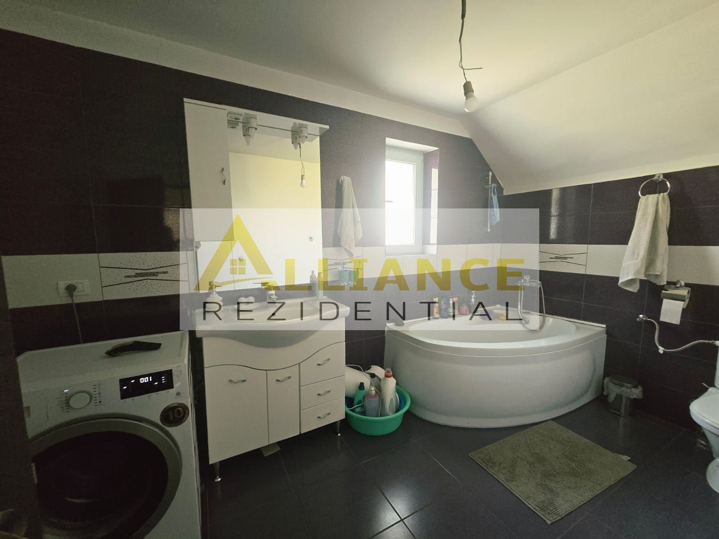 Casa de vanzare | Mobilata Utilata | 4 camere - 215.000€ - Poză 14