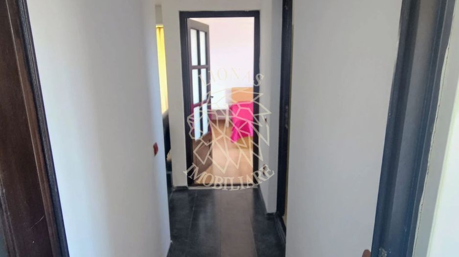 Apartament de vânzare 3 camere,2 balcoane, 50 mp Gherla, Cluj - Poză 7