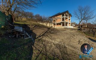 Pensiune/Vilă la roșu P+E+M în Sărata - Poză 35