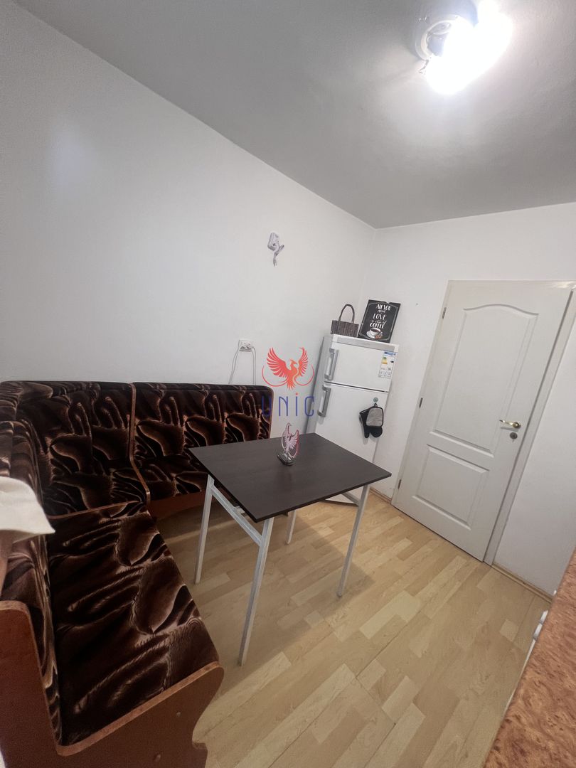 Decomandat, stradal, Calea Bucuresti etaj 1 - Poză 87