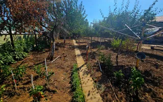 🏡 Casă spațioasă cu 9 camere în Strejnicu – pentru locuință, birouri - Poză 26