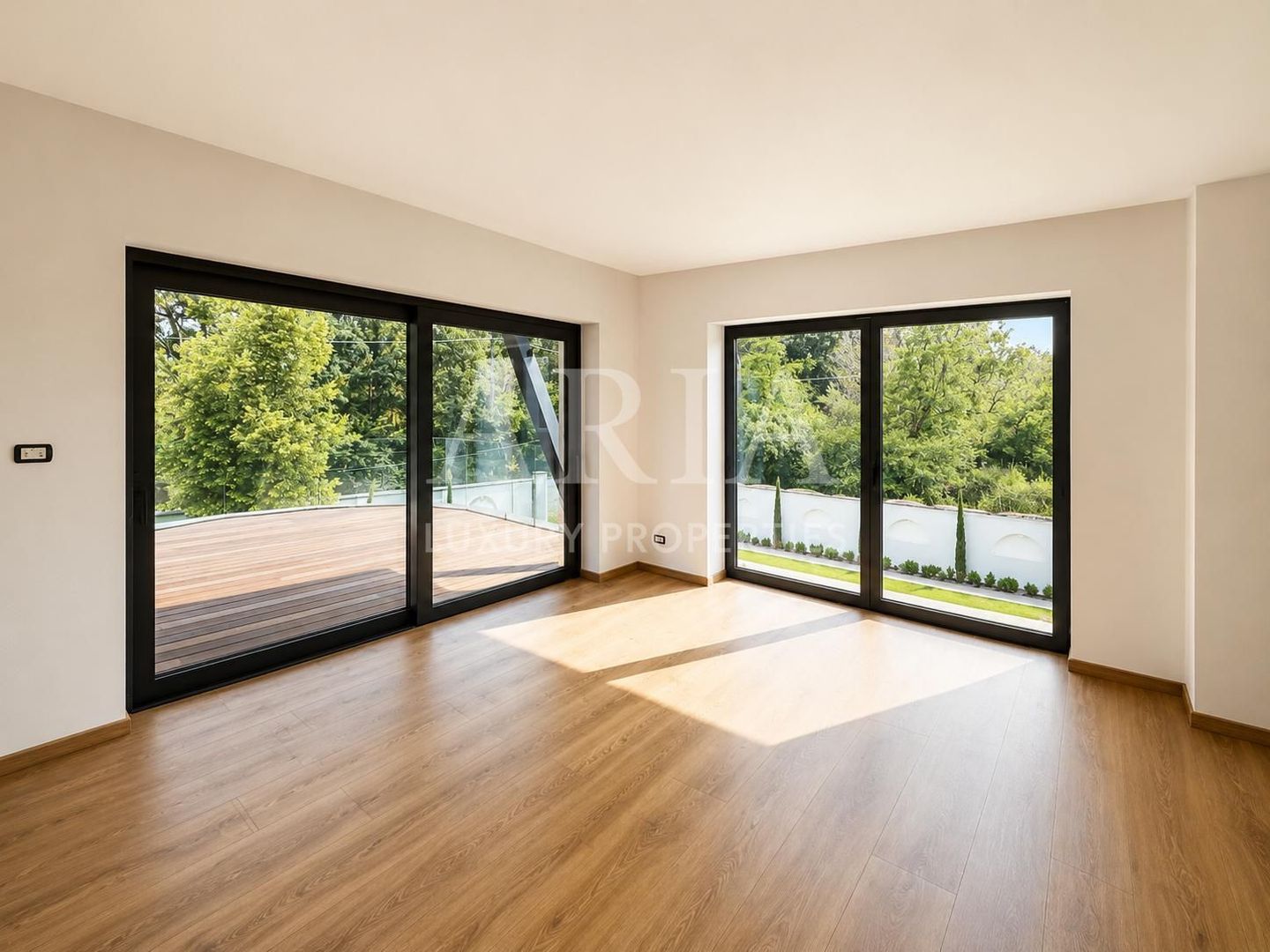 Ultra-Luxury Villa | near FOREST| POOL | - Poză 14