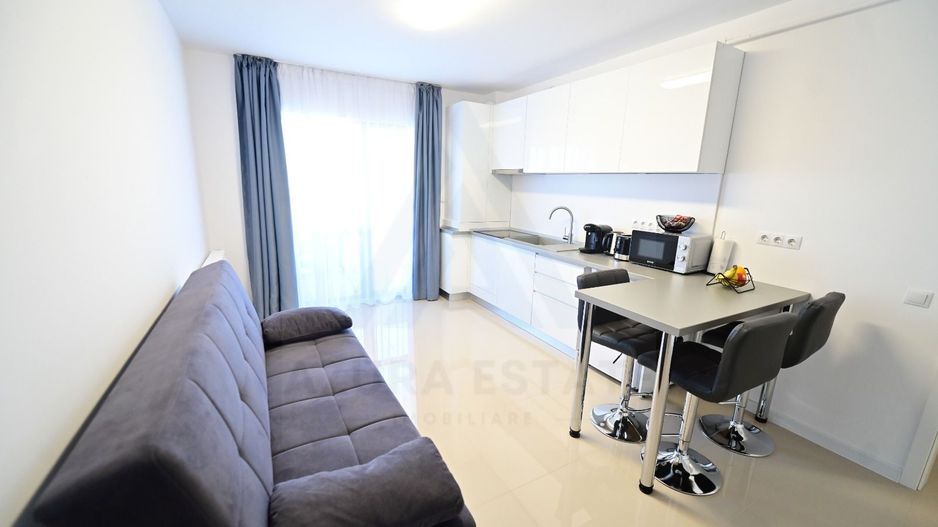 Apartament modern 3 camere 76 mp etaj 4/8 lift zona Doamna Stanca - Poză 2