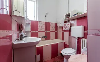 Apartament 3 camere, etaj 1, ultracentral (clădire cu 4 apartamente) - Poză 12