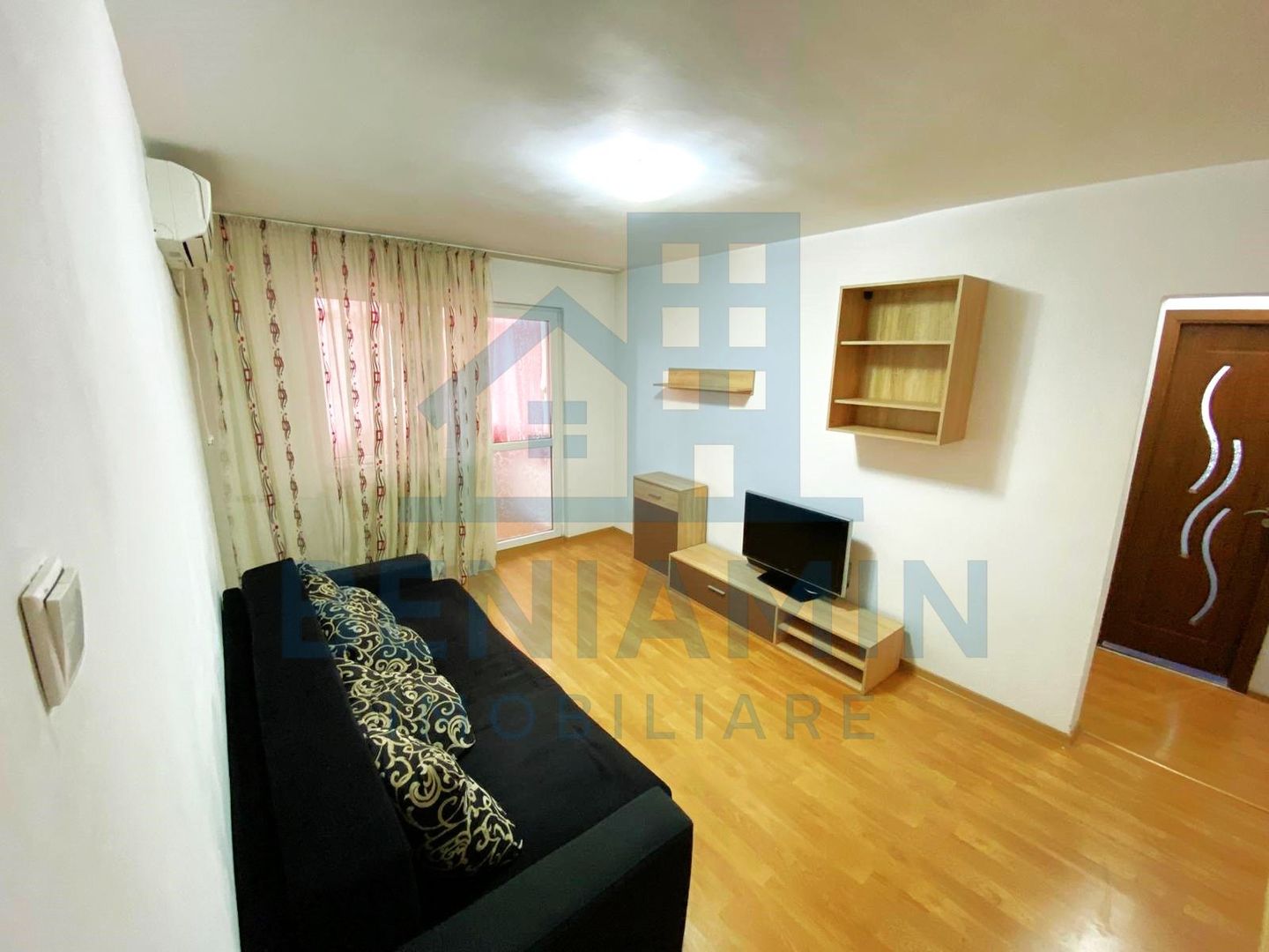 Apartament 3 camere Craiovita, etaj 3, teava de gaze - Poză 2