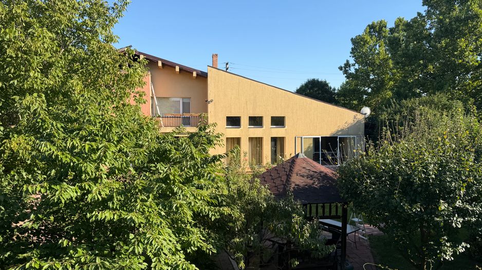 Vilă cu 2 locuințe independente — Corbeanca - Poză 2