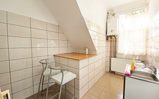 Casa alipita de inchiriat Gruia pt sediu firma, birou, locuinta - Poză 9