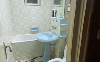 Apartament ultracentral 4 camere cu loc de parcare privat - Poză 6
