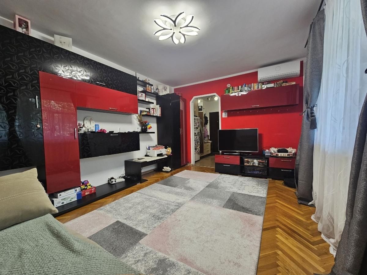 Circumvalatiunii | 3 Camere | Etaj Intermediar | Centrala Proprie - Poză 1