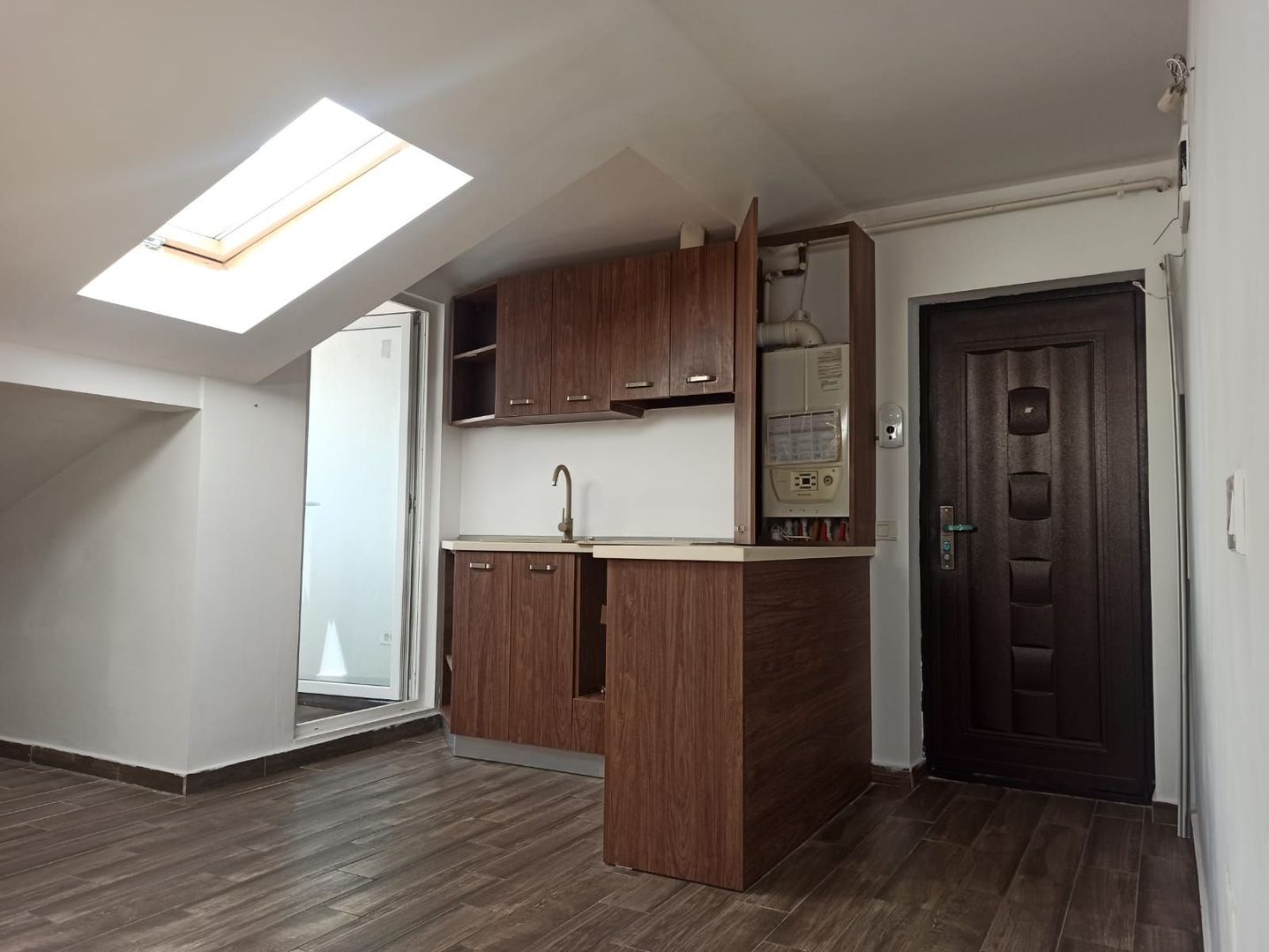 2cam.studio-mansarda-87mp/15min metrou D.Leonida - Poză 6