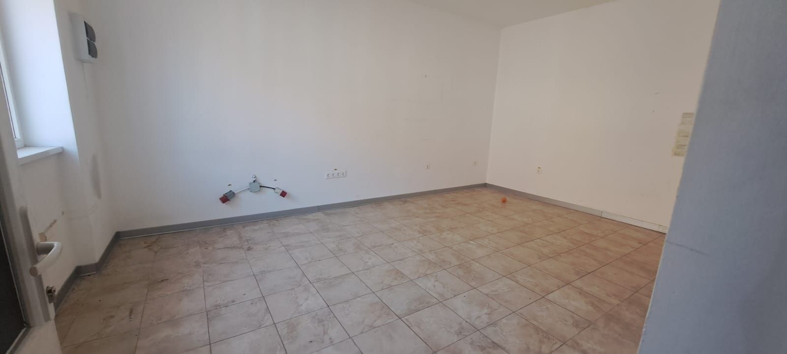 Spațiu comercial pretabil pentru diverse activități – str. Ana Ipătescu, Lugoj - Poză 8