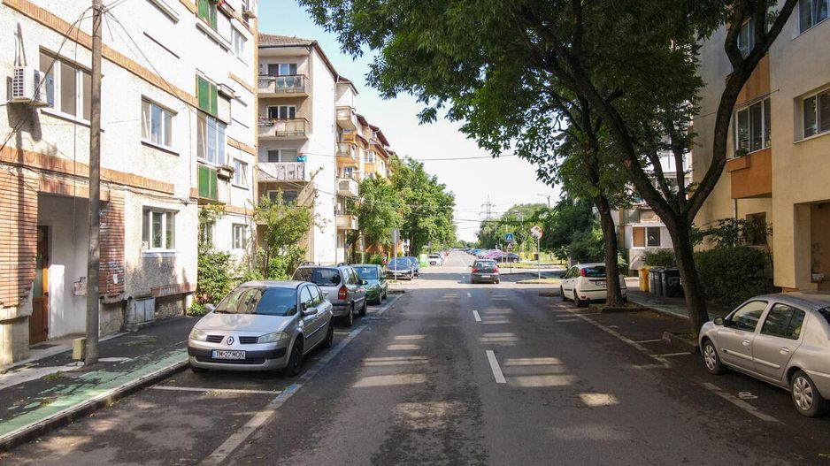 Soarelui - Scoala 30 - 3 Camere, Decomandat, 2 Bai, Etaj 2, Centrala - Poză 19