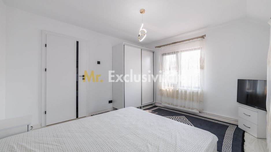 Proprietate cu 2 case si curte in Oarja, AG - Poză 7