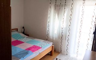 Apartament cu 3 camere și terase generoase, zona Sub Cetate, Florești. - Poză 7