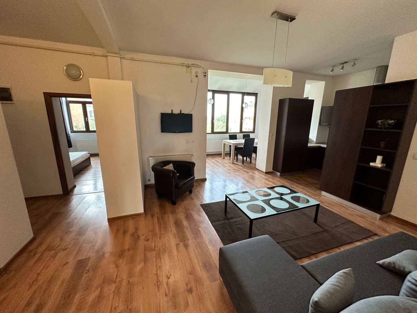 Apartament 4 camere zona Medicina - Poză 1