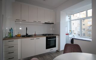 3 minute de Judetean, centrala proprie, prima inchiriere dupa renovare. - Poză 5