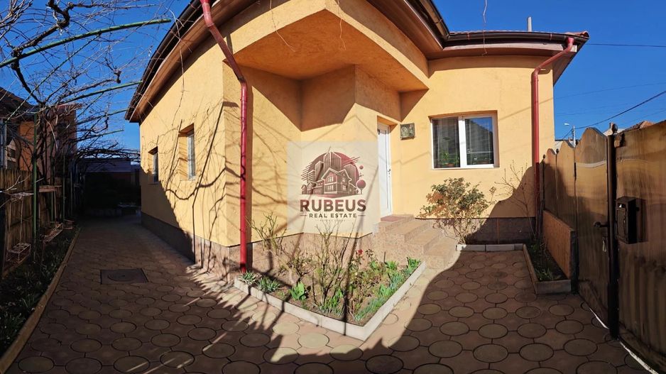 Casa cu personalitate in Calomfirescu – spatiu, liniste si teren gener - Poză 2