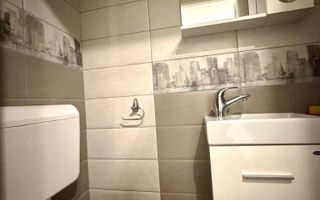 Apartament cu 3 camere, 2 bai  - zona Tractorul - Poză 9