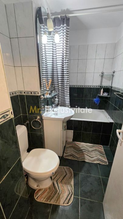 De închiriat apartament 3 camere Micro 16 Parter - Poză 7