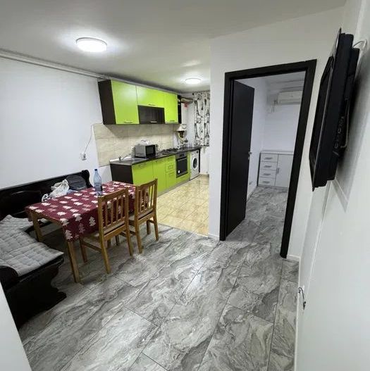 Vând Apartament 2 Camere Decomandat în Bloc Nou (2012) - Poză 8