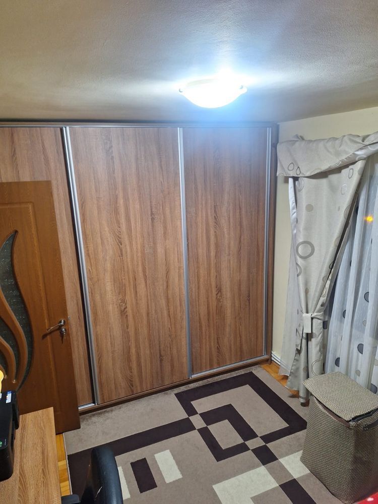 BRASADAS vinde ap 2 cam etaj 4/4 în Micro 16. - Poză 8