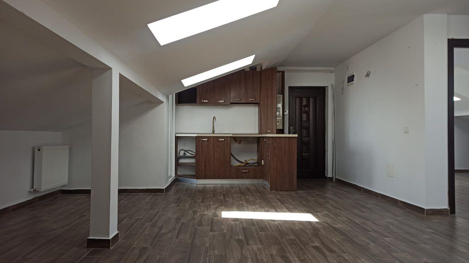 2cam.studio-mansarda-87mp/15min metrou D.Leonida - Poză 1