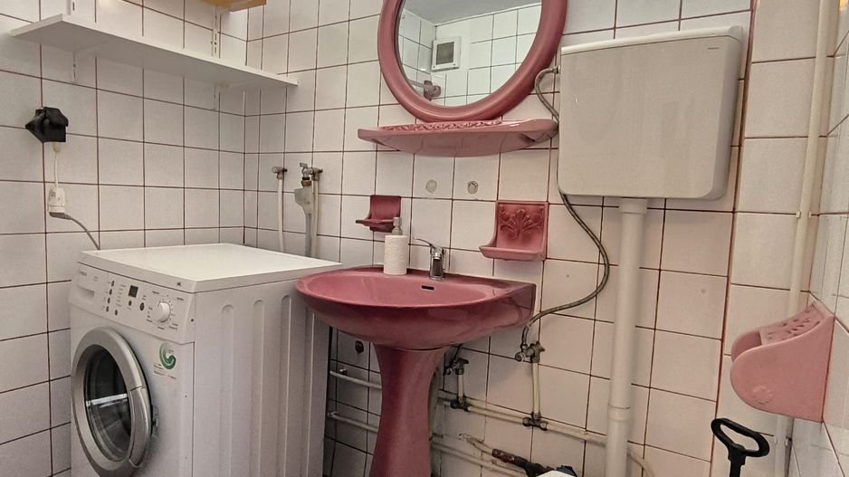 Inchiriere 4 camere Cipariu Centru - Poză 9