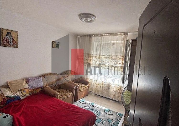 Vând apartament cu 3 camere și 2 băi în zona Militari - Poză 5